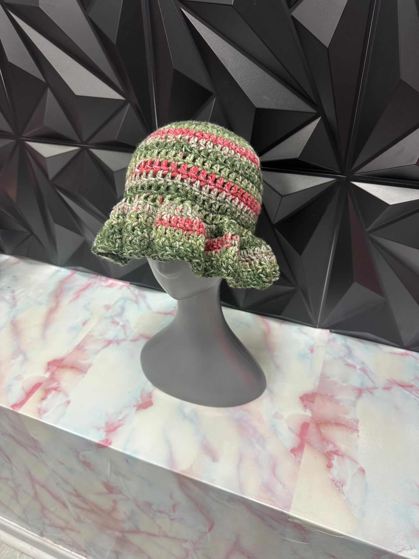 Crochet Wavy Brim Hat